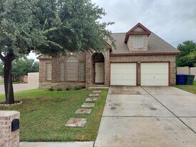 2802 Don Sergio Dr in Laredo, TX - Building Photo