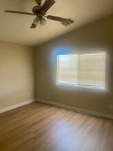 5424 Eagle Claw Ave in Las Vegas, NV - Building Photo - Building Photo