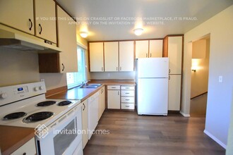 720 189th St Ct E in Spanaway, WA - Foto de edificio - Building Photo
