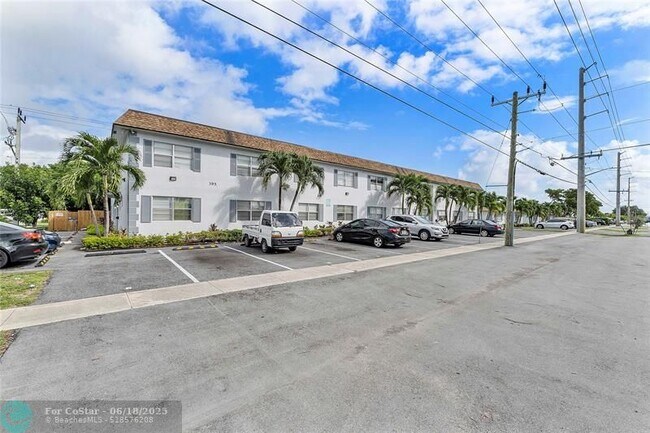 395 SW 15th St