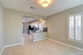 6158 Adams Bay Ave in Las Vegas, NV - Building Photo - Building Photo