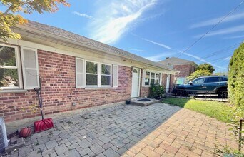 64 Hillside Ave-Unit -1 in Yonkers, NY - Foto de edificio - Building Photo