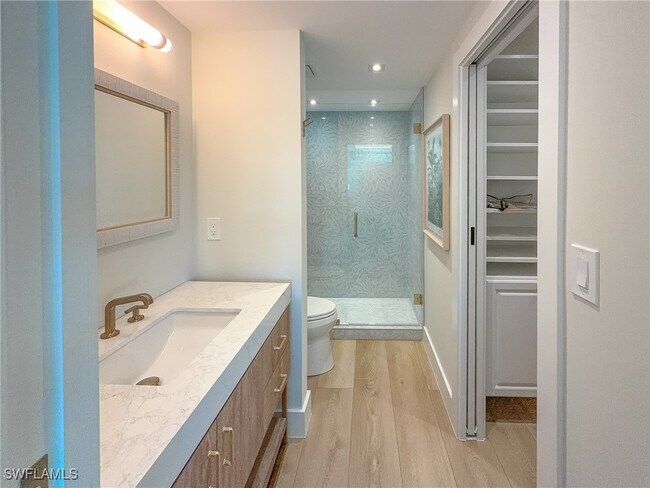 3430 Gulf Shore Blvd N