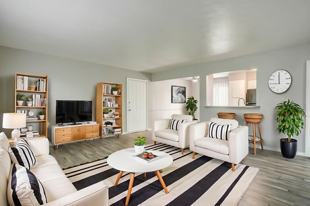 Foxfire Apartment Homes in Denton, TX - Foto de edificio