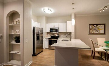 1255 Eldridge Pkwy in Houston, TX - Building Photo - Building Photo