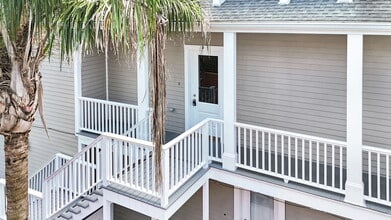 1836 Baronne St in New Orleans, LA - Building Photo - Building Photo