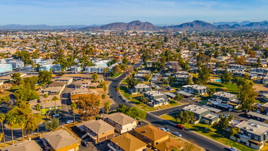 3301 W Harmont Dr in Phoenix, AZ - Building Photo - Building Photo