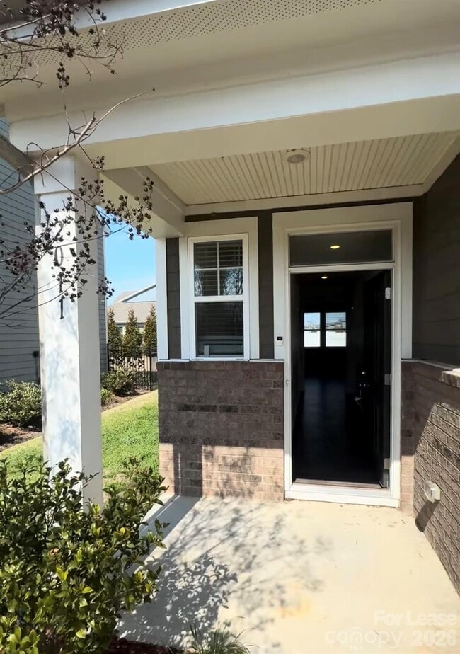 property at 2011 Weddington Pointe Dr