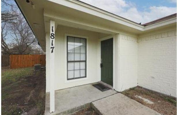 property at 1817 San Rafael St