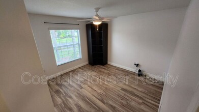 11404 Holmbridge Ln in Riverview, FL - Building Photo - Building Photo