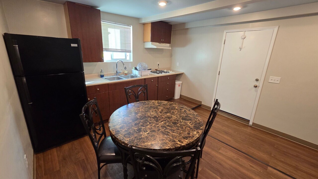 3249 Holly Way in Chula Vista, CA - Building Photo