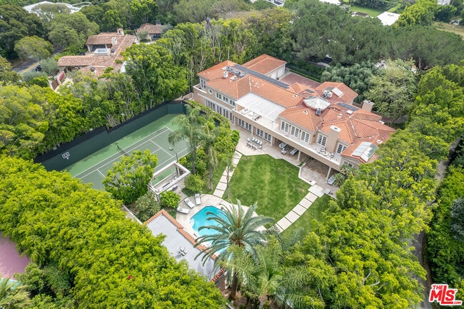 property at 407 Robert Ln