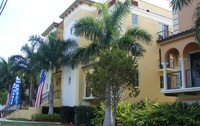 Hemingway Landings Condominiums in Fort Lauderdale, FL - Building Photo - Building Photo