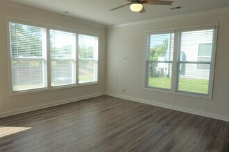 409 Yellow Fox Rd in Greer, SC - Building Photo - Building Photo