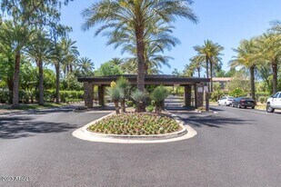 7222 E Gainey Ranch Rd in Scottsdale, AZ - Building Photo