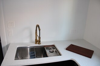2506 W Euclid St in Detroit, MI - Building Photo - Building Photo