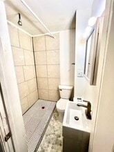 716 Ohio St, Unit 3 in Quincy, IL - Foto de edificio - Building Photo