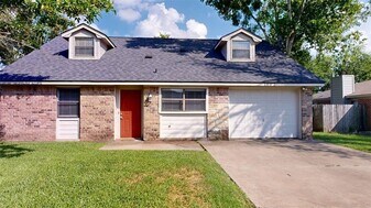 1002 Hardwood Ln, Unit 0412-D in College Station, TX - Building Photo