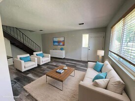 1225 S Oneida St in Denver, CO - Building Photo