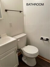 21 W 8th St in Anderson, IN - Foto de edificio - Building Photo