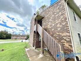 4922 Cotton Row NW in Huntsville, AL - Building Photo