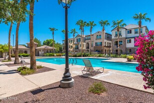 1739 E Dogwood Ln in Gilbert, AZ - Building Photo