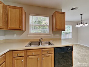 5428 Henderson Oaks Dr in Charlotte, NC - Building Photo - Building Photo