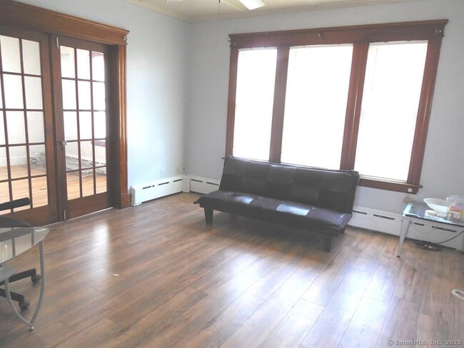 33 Vista Pl in Waterbury, CT - Building Photo - Building Photo