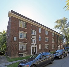 Montgalm Aparments in Hamilton, ON - Building Photo - Building Photo