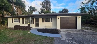 345 S Venice Blvd in Venice, FL - Building Photo