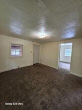 1 E Superior St in Kokomo, IN - Building Photo - Building Photo