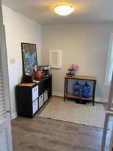 N53W34396-W34396 Rd Q in Okauchee Lake, WI - Foto de edificio - Building Photo