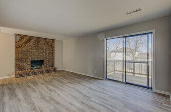 420 N Shiloh Ave in Columbia, MO - Foto de edificio - Building Photo