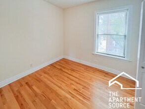1208 W Waveland Ave, Unit 2C in Chicago, IL - Building Photo - Building Photo