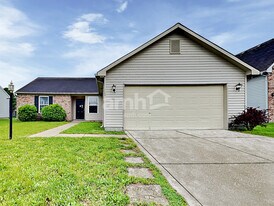 2265 Lakecrest Dr in Columbus, IN - Building Photo