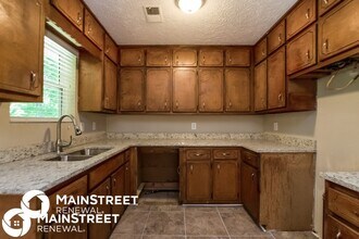 115 Pleasant Valley Rd in Mcdonough, GA - Foto de edificio - Building Photo