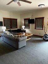 112 S Main St in Darby, MT - Building Photo