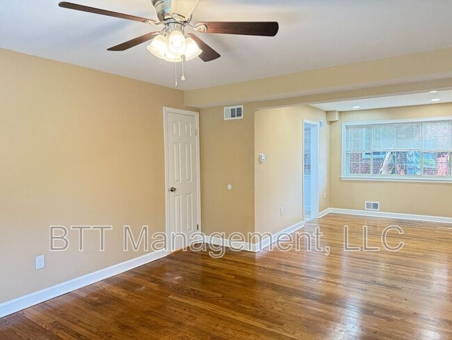8804 Bradford Rd in Silver Spring, MD - Building Photo - Building Photo