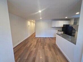 4839 W Dakin St, Unit 1 West in Chicago, IL - Building Photo - Building Photo