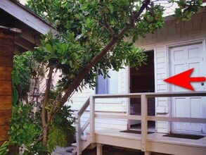 1837 N Berendo St, Unit B in Los Angeles, CA - Building Photo - Building Photo