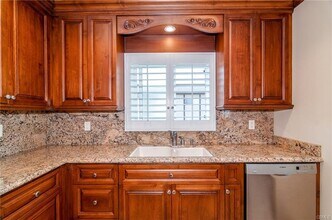 25921 Oak St in Lomita, CA - Building Photo - Building Photo