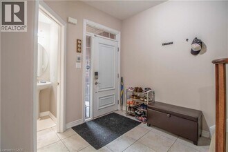 35 Oakhaven Pl in Hamilton, ON - Building Photo - Building Photo