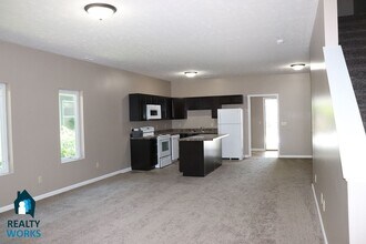 805 Charleston St in Lincoln, NE - Building Photo - Building Photo