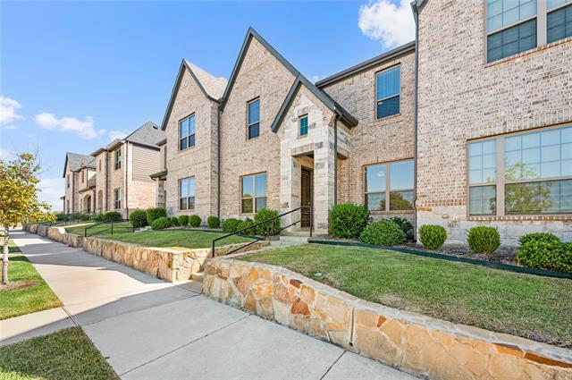 6580 Iron Horse Blvd in North Richland Hills, TX - Building Photo - Building Photo