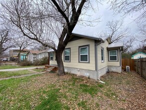 5215 Leralynn St in Austin, TX - Building Photo - Building Photo