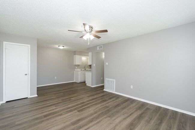 property at 2910 Old Lane City Rd