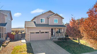 25830 E Byers Pl in Aurora, CO - Building Photo