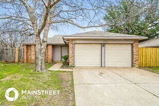 101 Caprock Dr in Arlington, TX - Building Photo