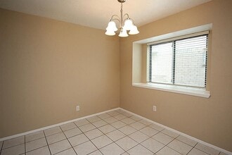 3873 Pecan Cir in La Porte, TX - Foto de edificio - Building Photo