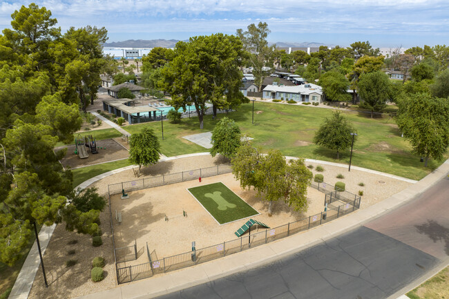 Park Shadows in Goodyear, AZ - Building Photo - Building Photo